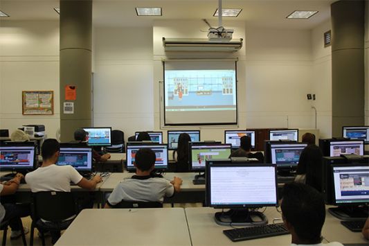 Para participar en el curso, se debe tener acceso a internet. Foto: Dirección de Investigación y Extensión. Para participar en el curso, se debe tener acceso a internet. Foto: Dirección de Investigación y Extensión.