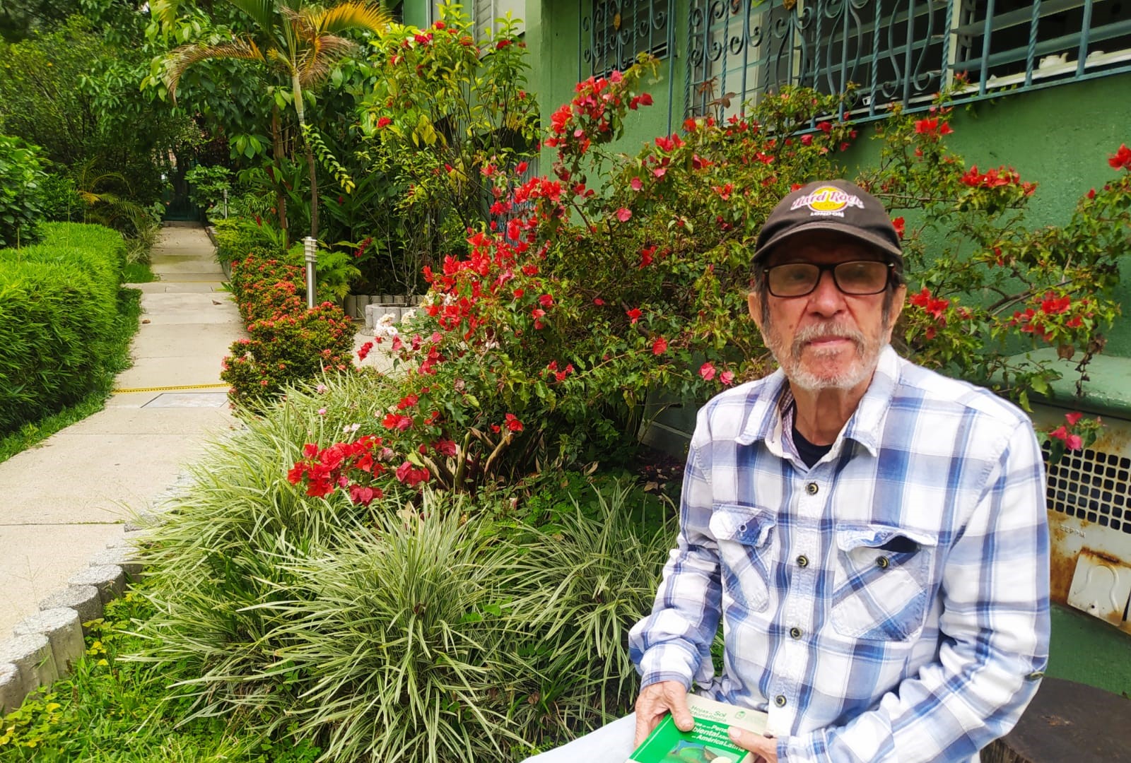 INGENIERO ROBERTO VALENCIA