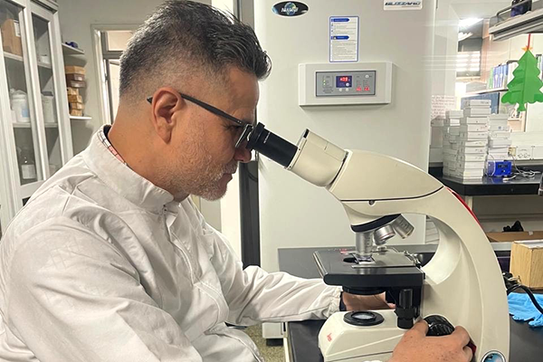 El investigador hizo análisis matemáticos y experimentales. Foto cortesía de Miguel Ángel Garrido Tamayo.