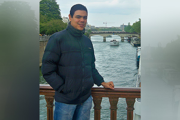 César Gómez se describe como un apasionado por las ciencias básicas. Foto cortesía César Gómez