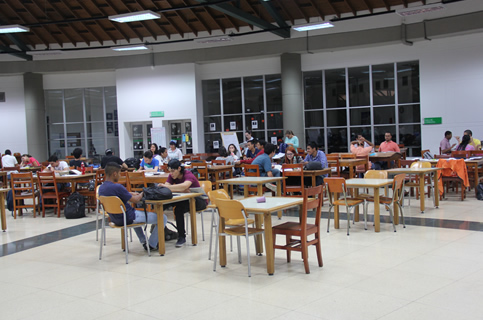 Estudiantes de la Sede brindaron asesorías gratuitas en matemáticas, física y química y estadística.