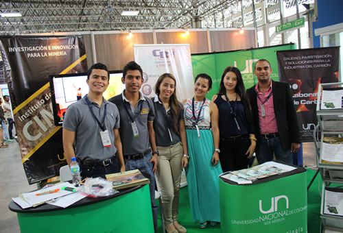 Representantes del CIMEX, CDI y Laboratorio de Carbones.