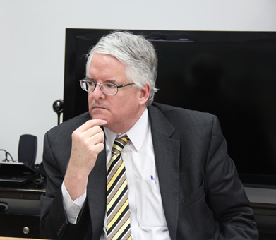 Profesor Jeffrey T. Roberts, decano de la Facultad de Ciencias de la Universidad de Purdue.