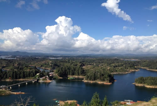 Los Daños en la Central Hidroeléctrica de Guatapé complican la situación energética del país.