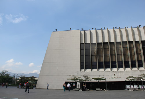 El Diplomado tendrá como casos de estudio algunos municipios de Antioquia, principalmente los que pertenecen al Área Metropolitana del Valle de Aburrá.