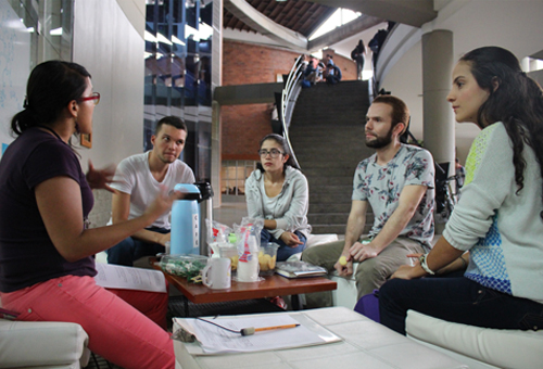 El club de lectura está abierto a toda la comunidad universitaria.