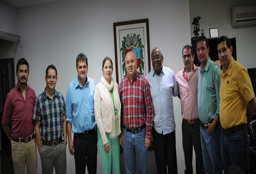 Algunos miembros del equipo directivo, en cabeza del Vicerrector de la Sede, se reunieron con los decanos designados.