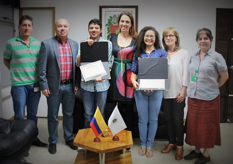 Inspirada en el espíritu del profesor su familia creó la beca Walter Sorge Zizich.