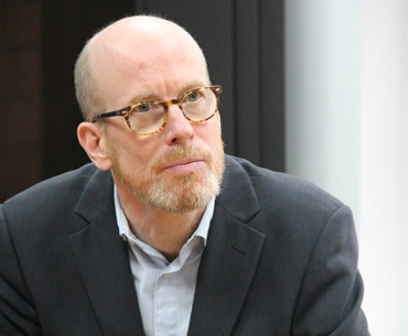 Robin Rhodes, director asistente de la oficina de relaciones  internacionales de la Universidad de Exeter.