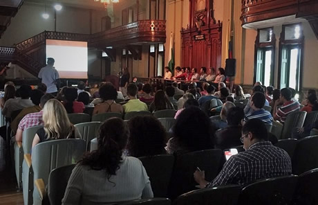 ¿Qué respiramos?, fue la inquietud sobre la que reflexionaron expertos en temas ambientales de las principales universidades públicas y privadas presentes en el Valle de Aburrá.