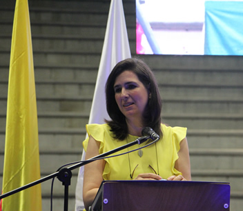 “La U.N. de Colombia es un universo donde está todo por descubrir y por hacer, tiene una cantidad de gente maravillosa en sus docentes, estudiantes y directivos”, expresó Maria del Pilar Restrepo, egresada de la Facultad de Ciencias Agrarias.