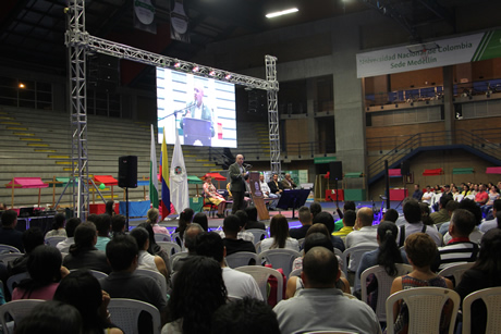 El vicerrector John Willian Branch Bedoya, recibió a los nuevos estudiantes de posgrado de la Sede.