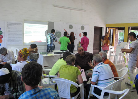 En el proceso de formulación de la PPPMAEP participaron instituciones públicas y privadas, habitantes de diferentes zonas y corregimientos, organizaciones sociales y entidades académicas.