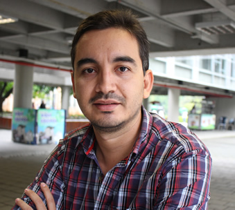 Erick Reyes Vera, ganador de una beca de la Sociedad Internacional de Óptica y Fotónica.