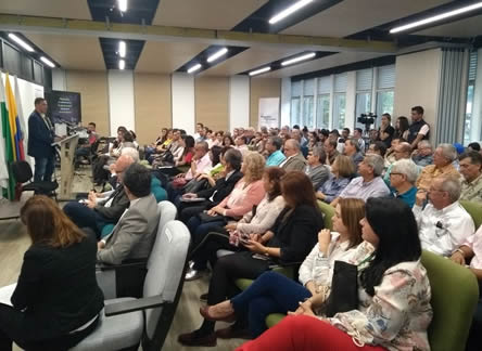 Egresados del programa se sumaron a la celebración del cincuentenario.