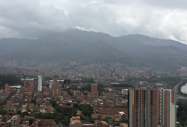 Las fuentes móviles son las que más aportan a la contaminación del Valle de Aburrá.