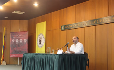 Carlos Granés es escritor y doctor en Antropología Social de la Universidad Complutense de Madrid.