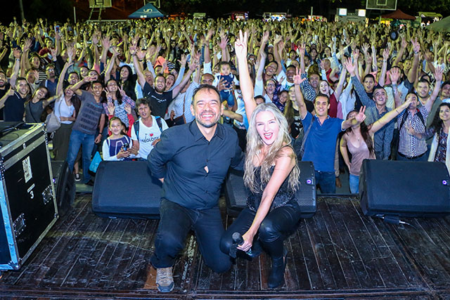 La comediante Luz Amparo Álvarez dio apertura al reencuentro de egresados 2018.