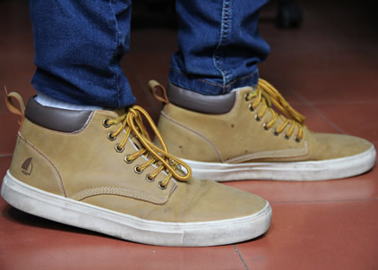 Algunos zapatos son útiles para zonas húmedas y brindan protección extra.