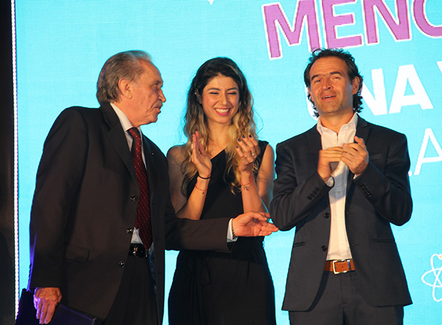 El profesor Víctor Lemeshko de la Facultad de Ciencias recibió Mención de Reconocimiento por toda una vida dedicada a la investigación en los Premios Medellín Investiga 2018.