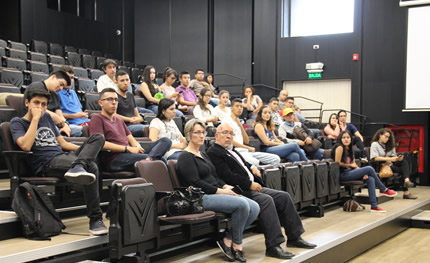 La Cátedra Saberes con Sabor tiene el propósito de acercar a la academia y la sociedad a partir de la divulgación del conocimiento.