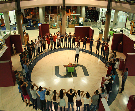 Para muchos estudiantes la Biblioteca es el espacio más propicio de la Universidad para acompañar el proceso académico. Foto: cortesía.