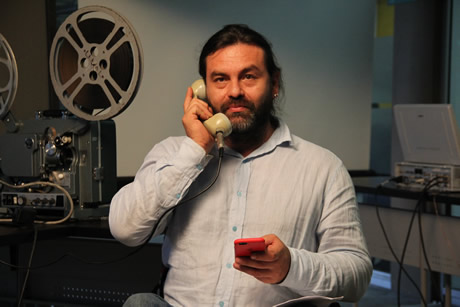 El profesor de la Facultad de Ciencias Humanas y Económicas, Oscar Iván Calvo Isaza, es el coordinador del Laboratorio.