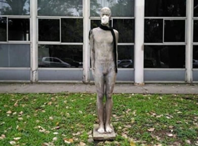 Durante tres años la escultura ocupó uno de los costados del Bloque 25. Foto cortesía.