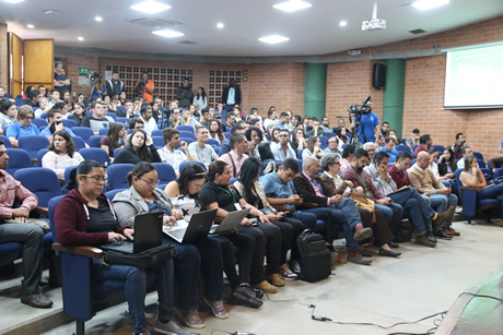 El foro se llevó a cabo en las instalaciones de la UNAL Medellín.