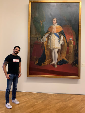 El arte es una pasión que loa compaña desde niño y que se mixtura con su profesión. Foto: cortesía Yobenj Aucardo Chicangana.