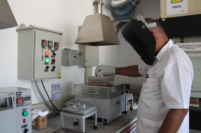La acreditación de los procesos respalda el quehacer del Laboratorio.