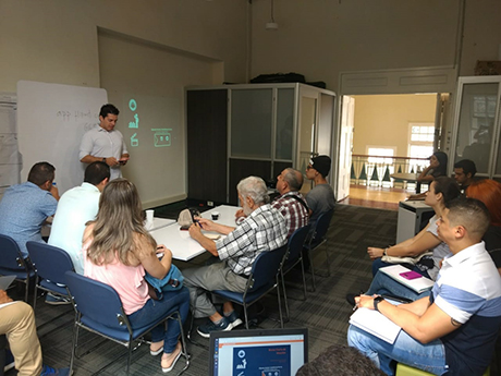 La Red busca además una vinculación con semilleros y mentorías de la Universidad a través de retos productivos para sus participantes. Fotos: cortesía Programa de Egresados.