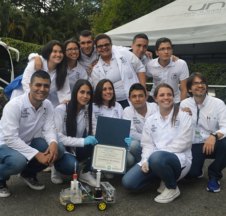 Por iniciativa suya en la UNAL Medellín se creó el capítulo estudiantil del American Institute of Chemical Engineers (AIChE). Foto: Oficina de Comunicaciones Facultad de Minas.