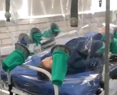 Las cabinas de aislamiento permiten el traslado seguro de pacientes de covid-19. Foto: reproducción / tomada del Twitter de Minciencias.