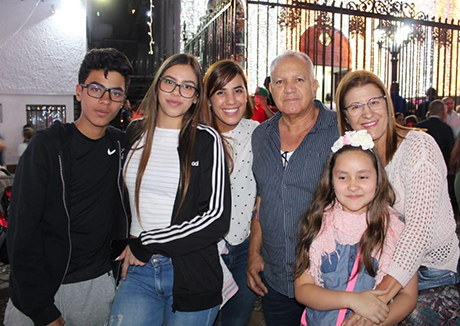 Disfruta de los planes familiares, el campo y sus mascotas. Foto: cortesía Paula Hernández Gómez.