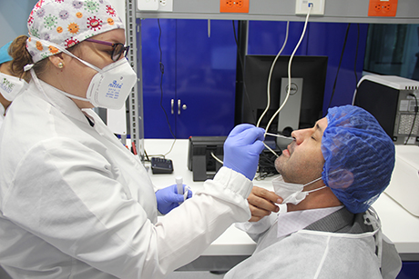One Health tiene capacidad de procesar alrededor de 300 muestras diarias.
