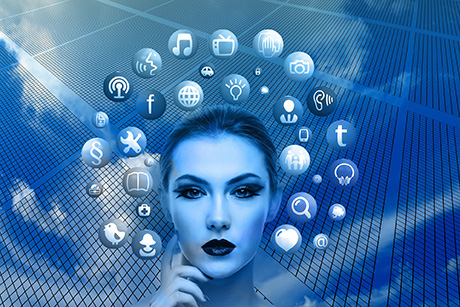 “La internet y las redes sociales podrían ayudar mucho a llegar a una nueva edad de oro en la ciencia ficción pues tienen un discurso muy parecido al de los años 50”, expresa Gisela Baños. Foto: Pixabay