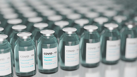 Los biológicos aplicados en Colombia son Sinovac, Pfizer, AstraZeneca y Jannsen, que actualmente cuenta con más de 1 millón de personas vacunadas con dosis única. Foto: Pixabay.
