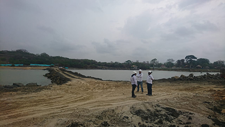 El libro además pretende ser la línea a seguir para reconocer las limitaciones y el potencial de desarrollo que se tiene en diferentes procesos productivos en torno a los servicios que generan los ecosistemas marinos y costeros del Urabá. Foto: reproducción