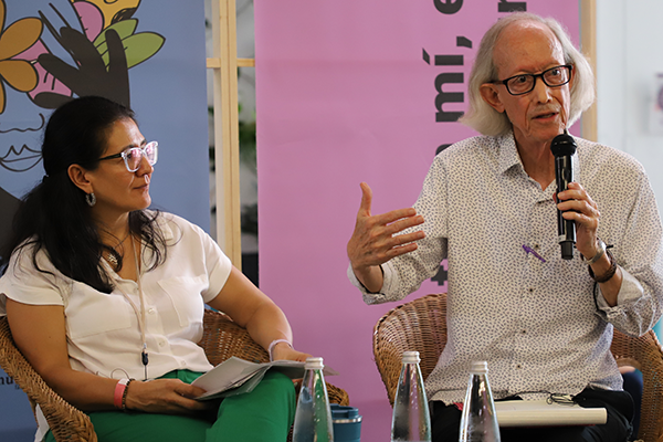 Arturo Escobar, antropólogo e investigador colombiano, destaca que los conceptos “sur global”  y "pluriverso" surgen en respuesta a la caducidad del concepto "tercer mundo". Foto Unimedios Medellín
