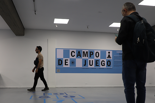 La exposición está ubicada en la Sala U, en el primer piso del bloque 24, Facultad de Arquitectura, campus El Volador. Foto Unimedios.