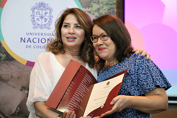 Ángela María Benítez Góez lleva 15 años al servicio de la UNAL Medellín. Foto de Unimedios.