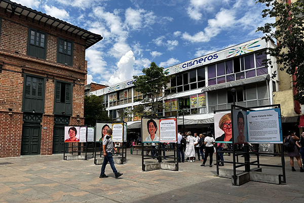 Exposición Homenaje a Egresadas Destacadas, de las primeras generaciones de la Facultad de Minas. Foto Unimedios