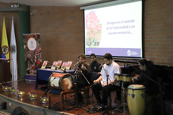 Cuarteto de Música Latinoamericana fue la agrupación que armonizó la ceremonia. Foto Unimedios Medellín.