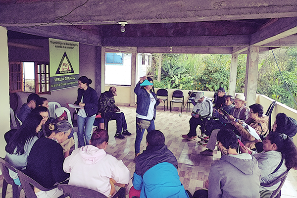 La comunidad se reunió con los investigadores varios domingos. Foto Cortesía Jorge Enrique Madrigal.