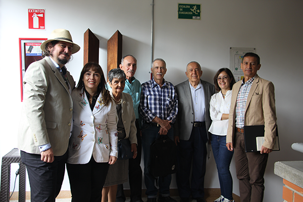 Distintas generaciones que han aportado y estado al frente del Museo Entomológico Francisco Luis Gallego. Foto de Unimedios.