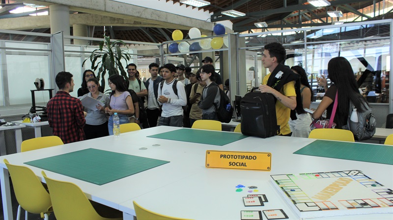 Durante la presentación del nuevo espacio se realizaron cuatro recorridos. Fotografía Unimedios Medellín.