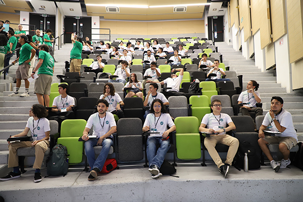 En total, 92 estudiantes participaron de la competencia. Foto Unimedios.