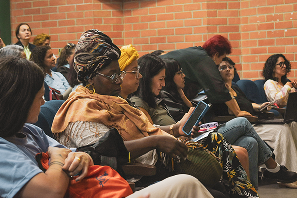 El encuentro tuvo lugar en el Auditorio Gerardo Molina de la UNAL Medellín. Foto de la Facultad de Ciencias Humanas y Económicas.