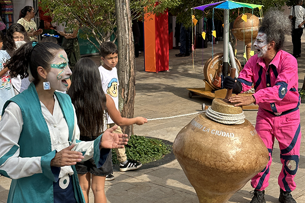 La Feria se realiza en Parques del Río. Foto Unimedios Medellín.